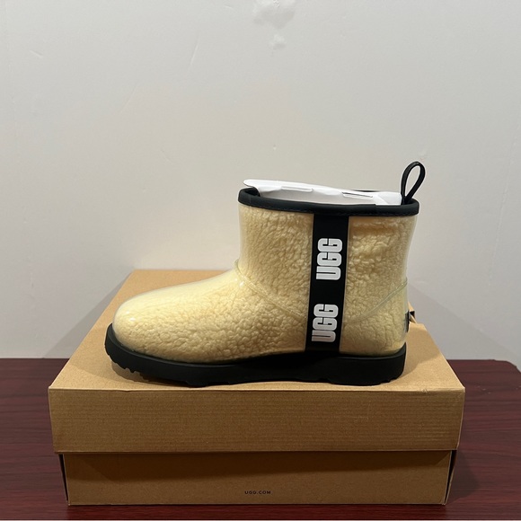 Ugg, Girls, Classic Clear Mini, 1112386K, Cream & Black - Picture 3 of 12